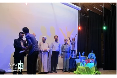 با نکو داشت استاد غلامرضا خورشیدی

نفرات برگزیده دومین جشنواره مونولوگ ملایر معرفی شدند