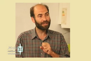 کارگردان همدانی شرکت کننده در همایش هنرمندان تئاتر استان ها:

بازبینی حضوری به  انتخاب صحیح  آثار کمک می‌کند