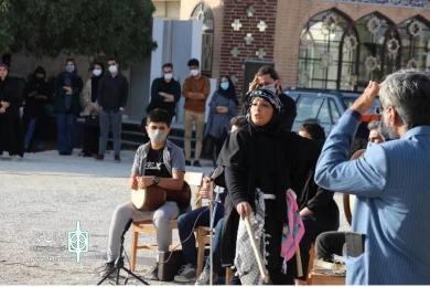 نمایش خیابانی« زنانگی»
نویسنده و کارگردان: نساء بخشی
بازیگران: نساء بخشی، منیر السادات قاضی زاده