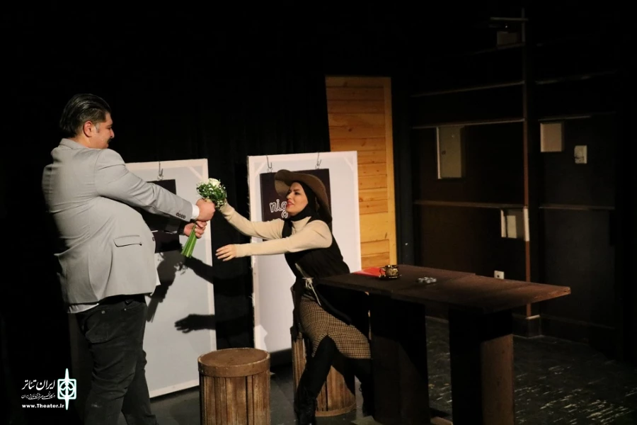 نمایش« کمدی مزخرفات»