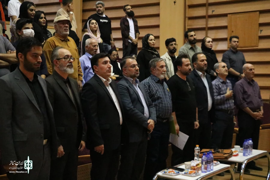 برگزیدگان سیزدهمین جشنواره « نمایش نامه خوانی » استان همدان معرفی شدند. 6