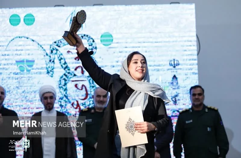 پانزدهمین جشنواره سراسری تئاتر بسیج  « سودای عشق »  به کار خود پایان داد. 7