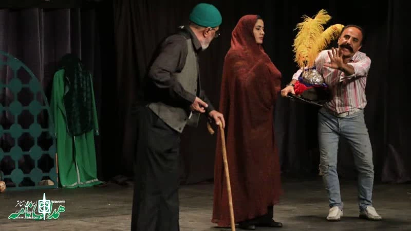 نمایش « کربلای بی شمر » درهمدان به روی صحنه رفت. 4